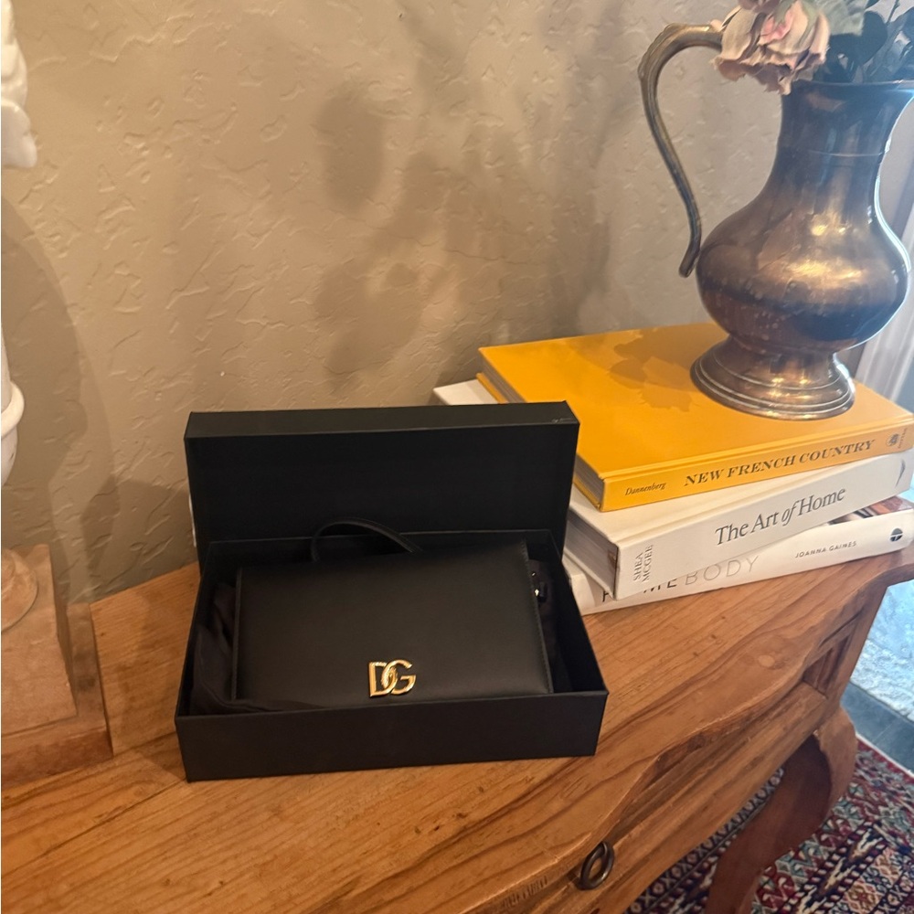 NIB Dolce & Gabbana Black Wallet with Gold Logo